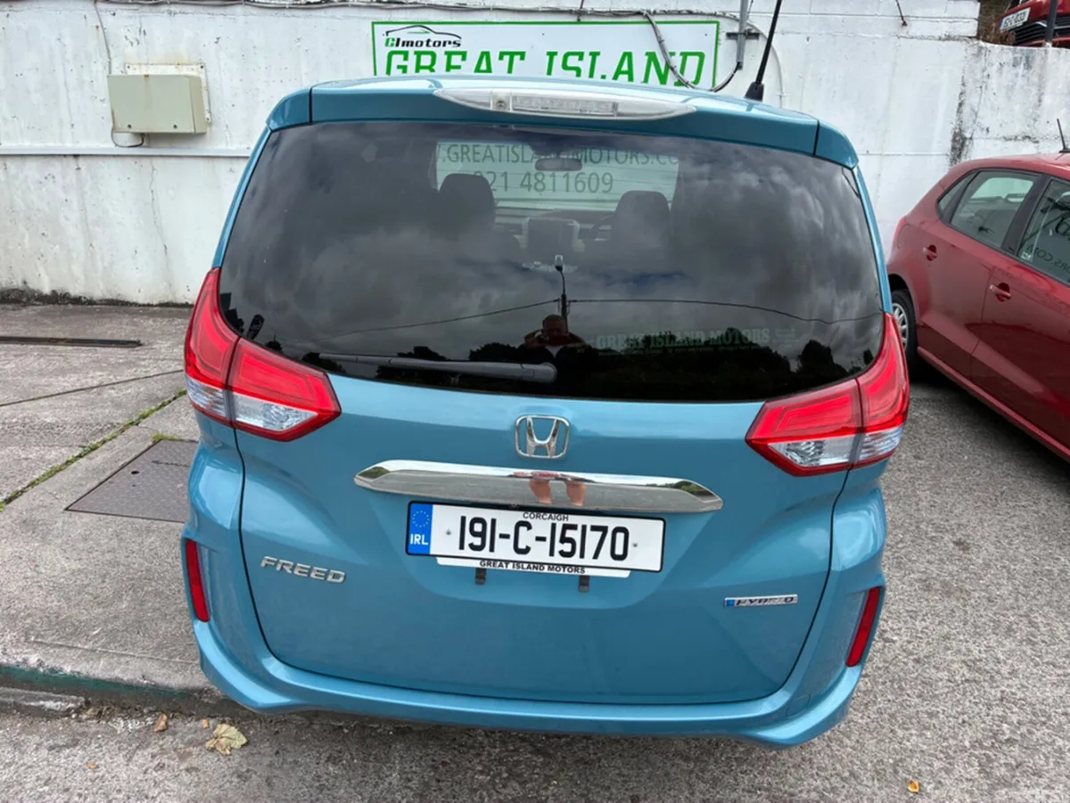 Honda Freed MPV, Petrol Hybrid, 2019, Blue