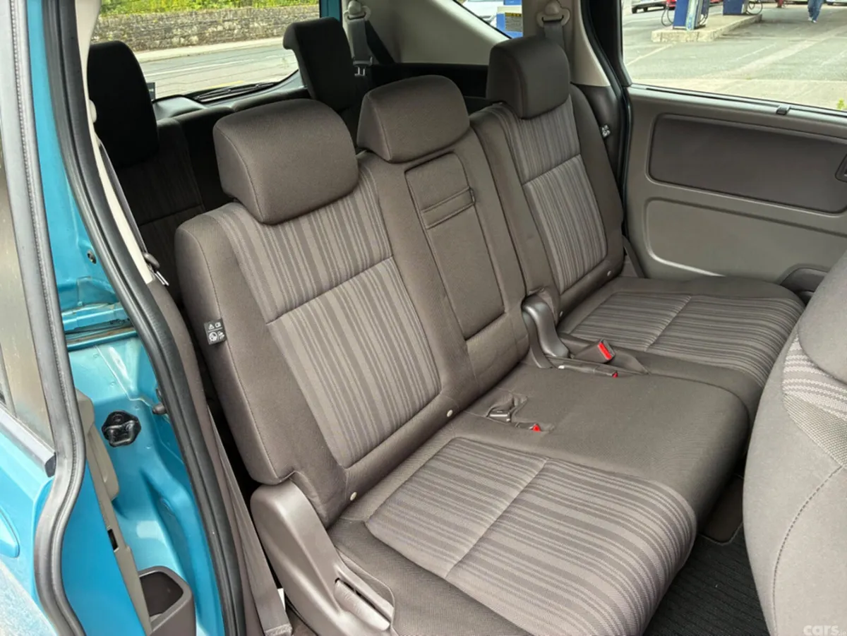 Honda Freed MPV, Petrol Hybrid, 2019, Blue