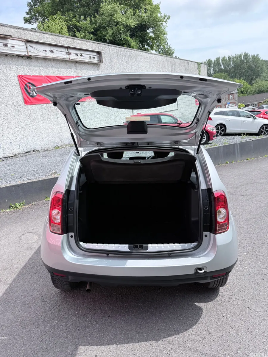 Dacia Duster SUV, Petrol, 2016, Silver