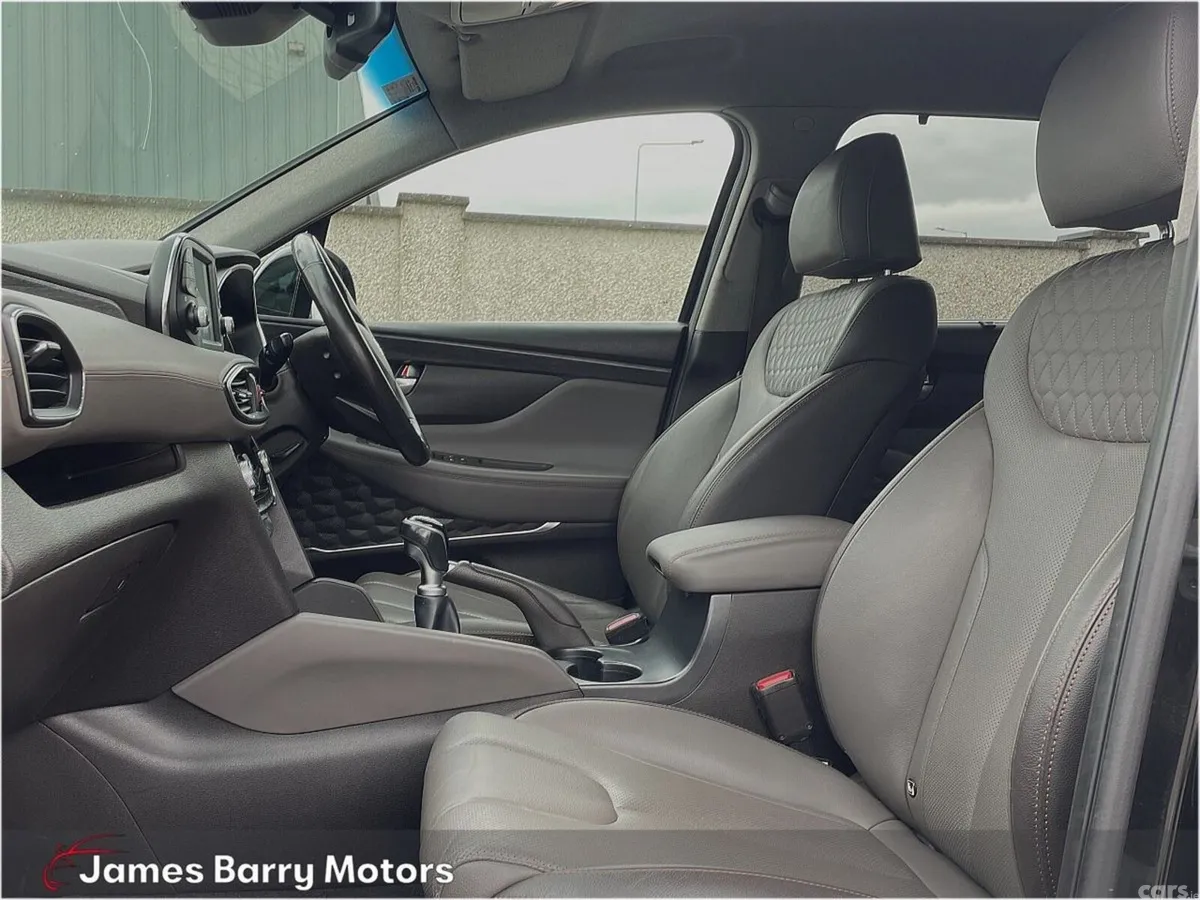 Hyundai Santa Fe SUV, Diesel, 2018, Black