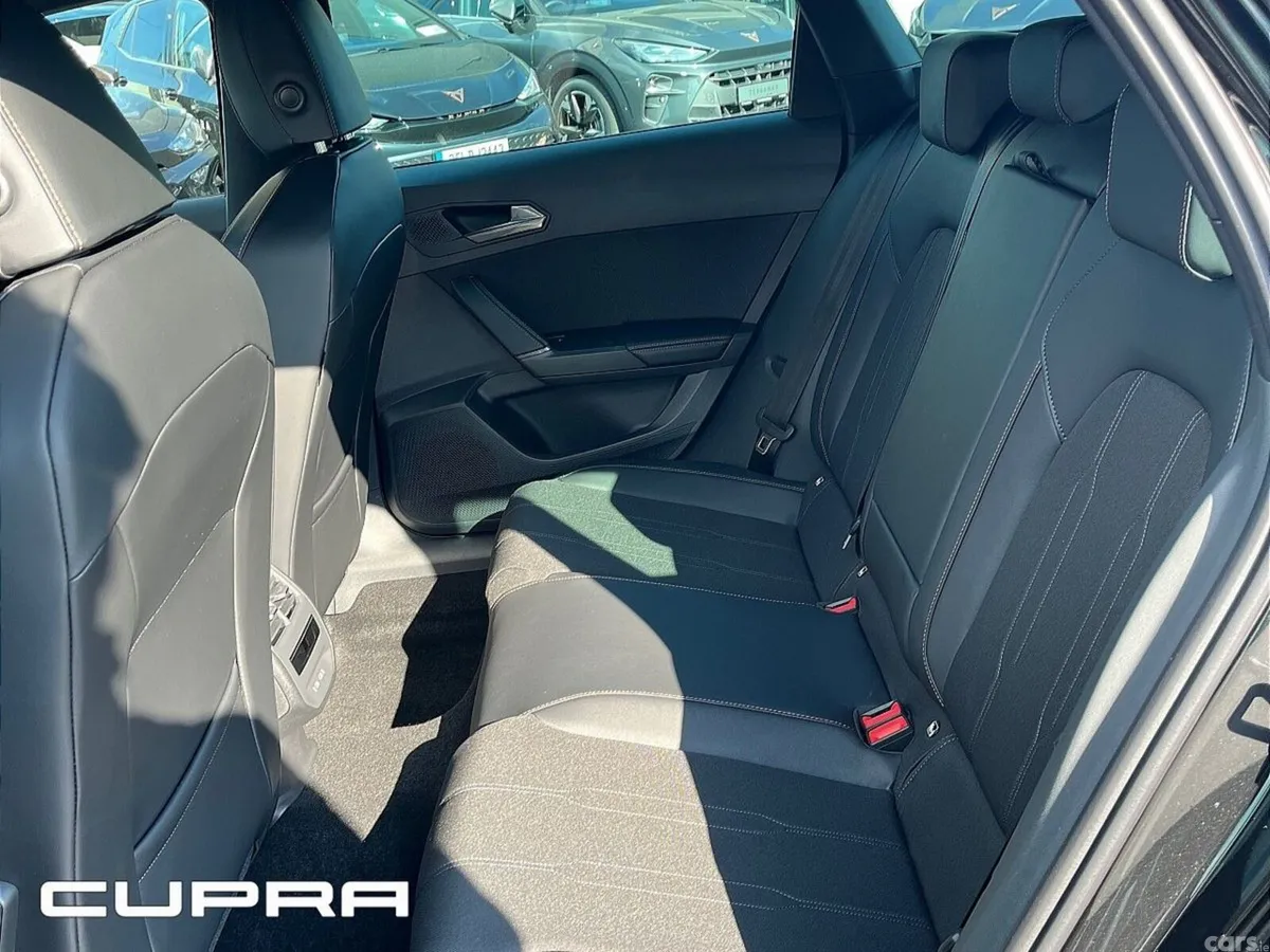 Cupra Leon Estate, Petrol, 2026, Black