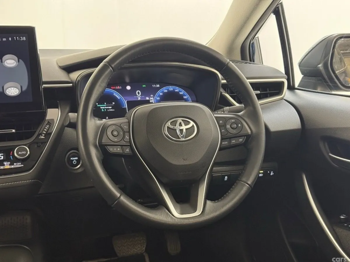 Toyota Corolla Saloon, Petrol Hybrid, 2023, Blue