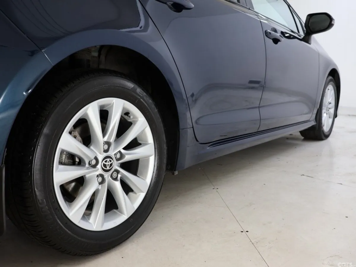 Toyota Corolla Saloon, Petrol Hybrid, 2023, Blue
