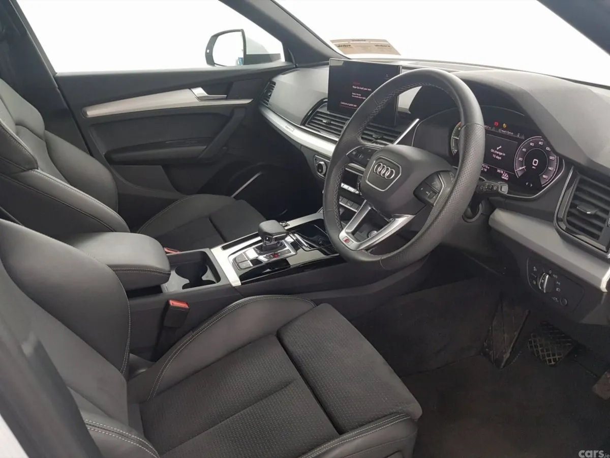 Audi Q5 SUV, Petrol Plug-in Hybrid, 2025, White