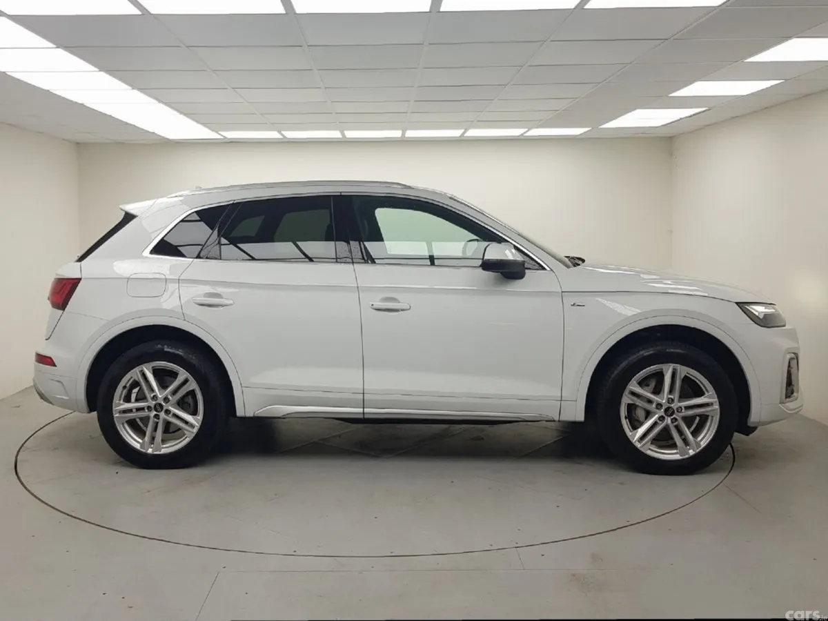 Audi Q5 SUV, Petrol Plug-in Hybrid, 2025, White