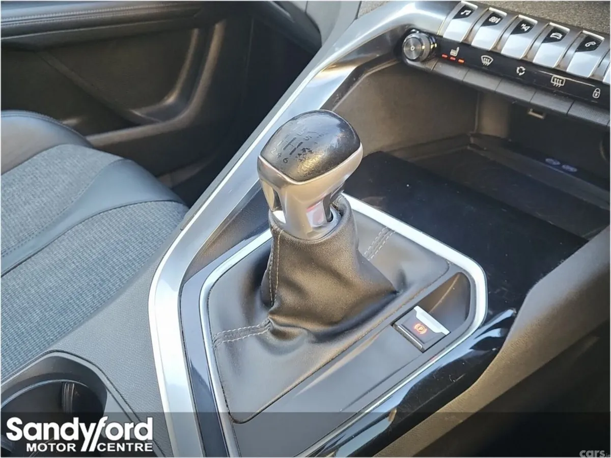 Peugeot 5008 SUV, Diesel, 2019, White
