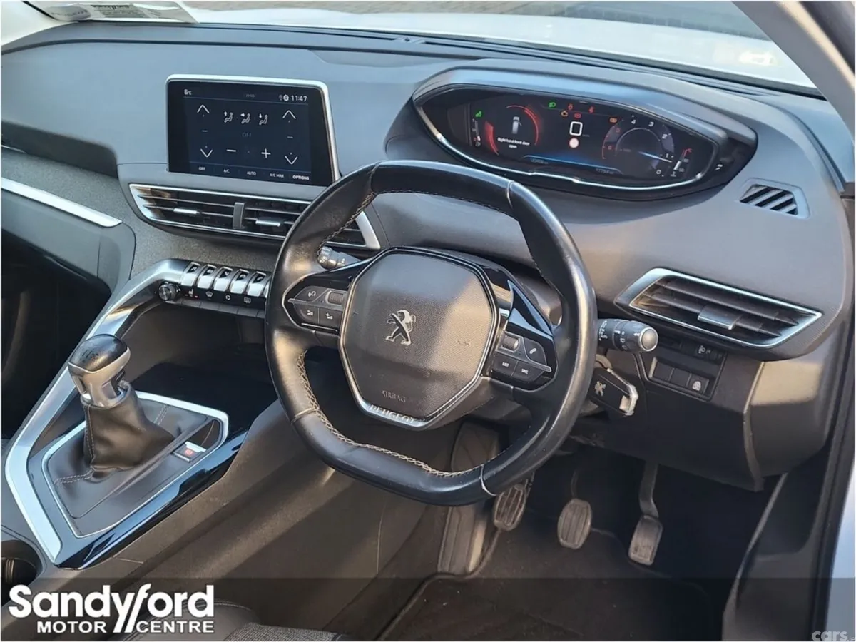 Peugeot 5008 SUV, Diesel, 2019, White