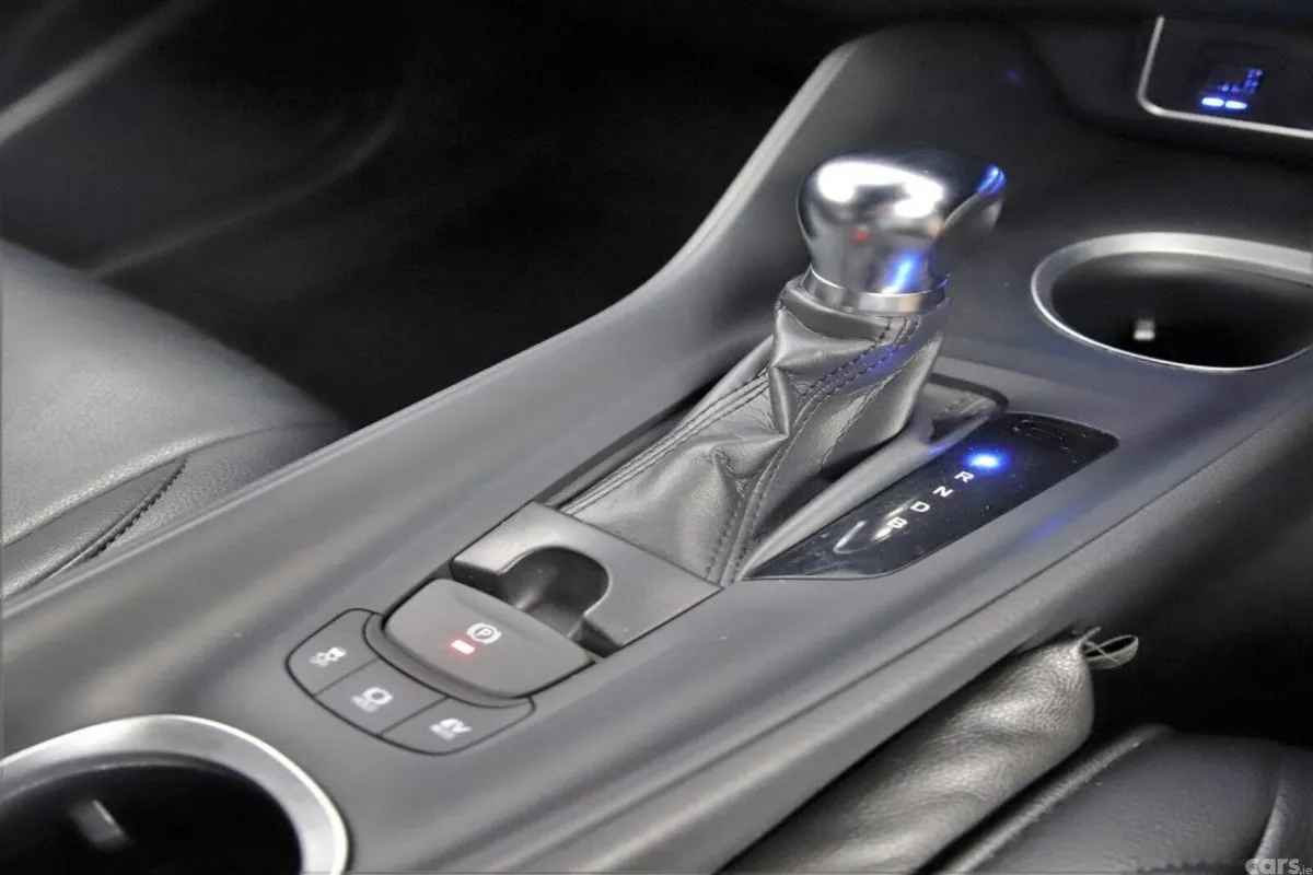 Toyota C-HR SUV, Petrol Hybrid, 2021, Grey