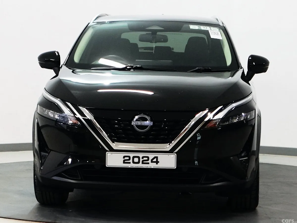Nissan Qashqai MPV, Petrol, 2024, Black