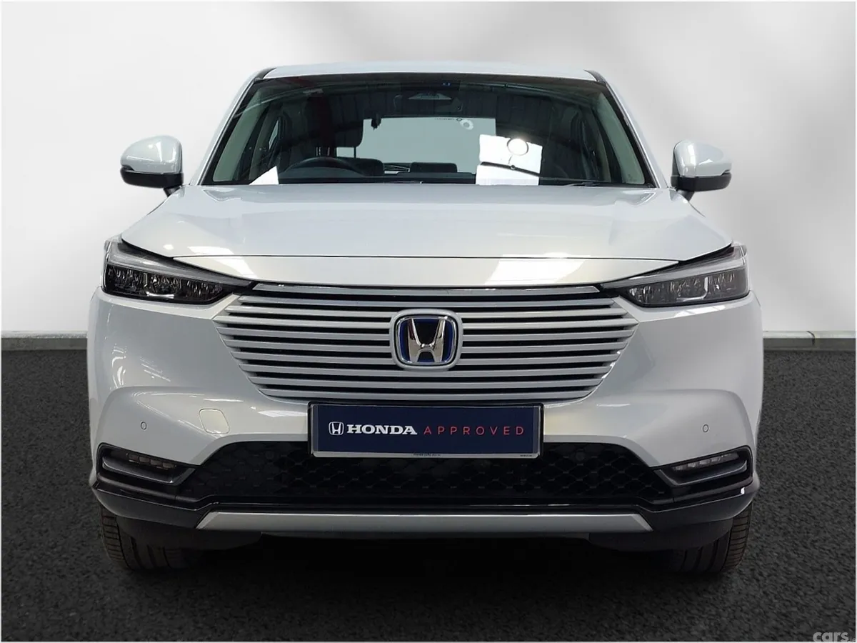 Honda HR-V Hatchback, Petrol Hybrid, 2022, White