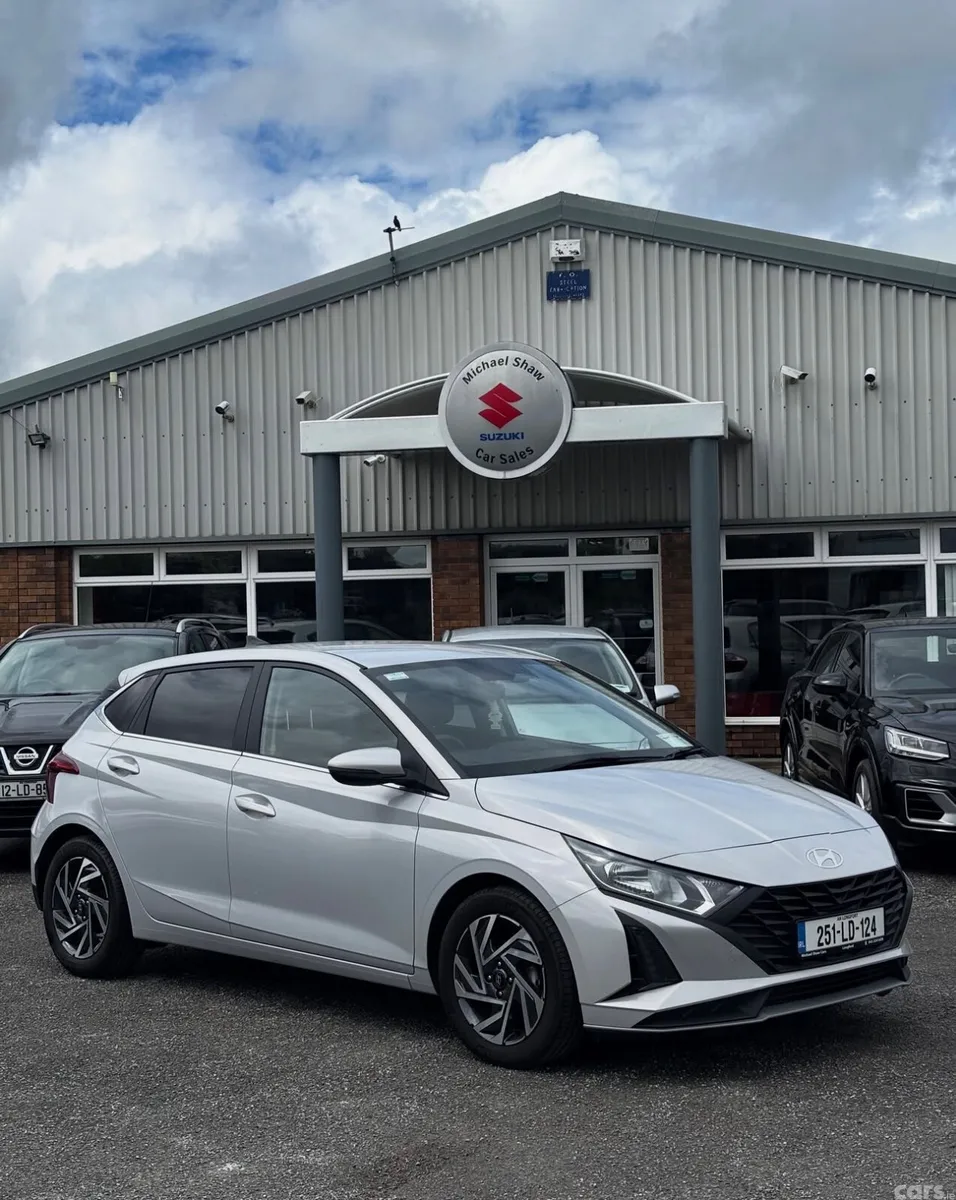 Hyundai i20 Hatchback, Petrol, 2025, Grey