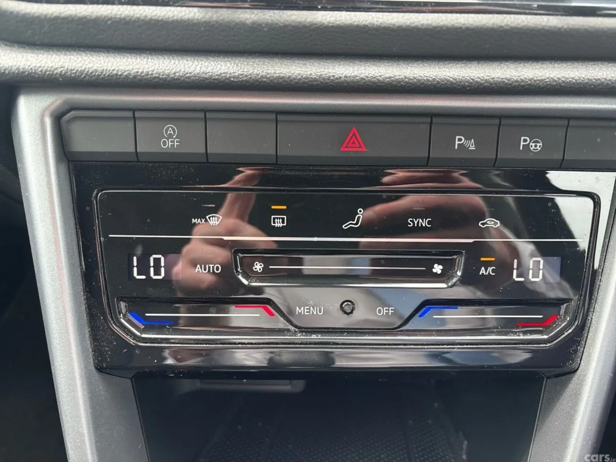 Volkswagen T-Roc Life 1.0 TSI 110HP, Wexford
