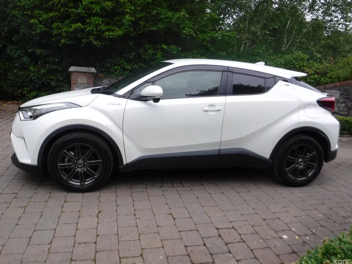 Toyota C-HR Hatchback, Petrol Hybrid, 2018, White