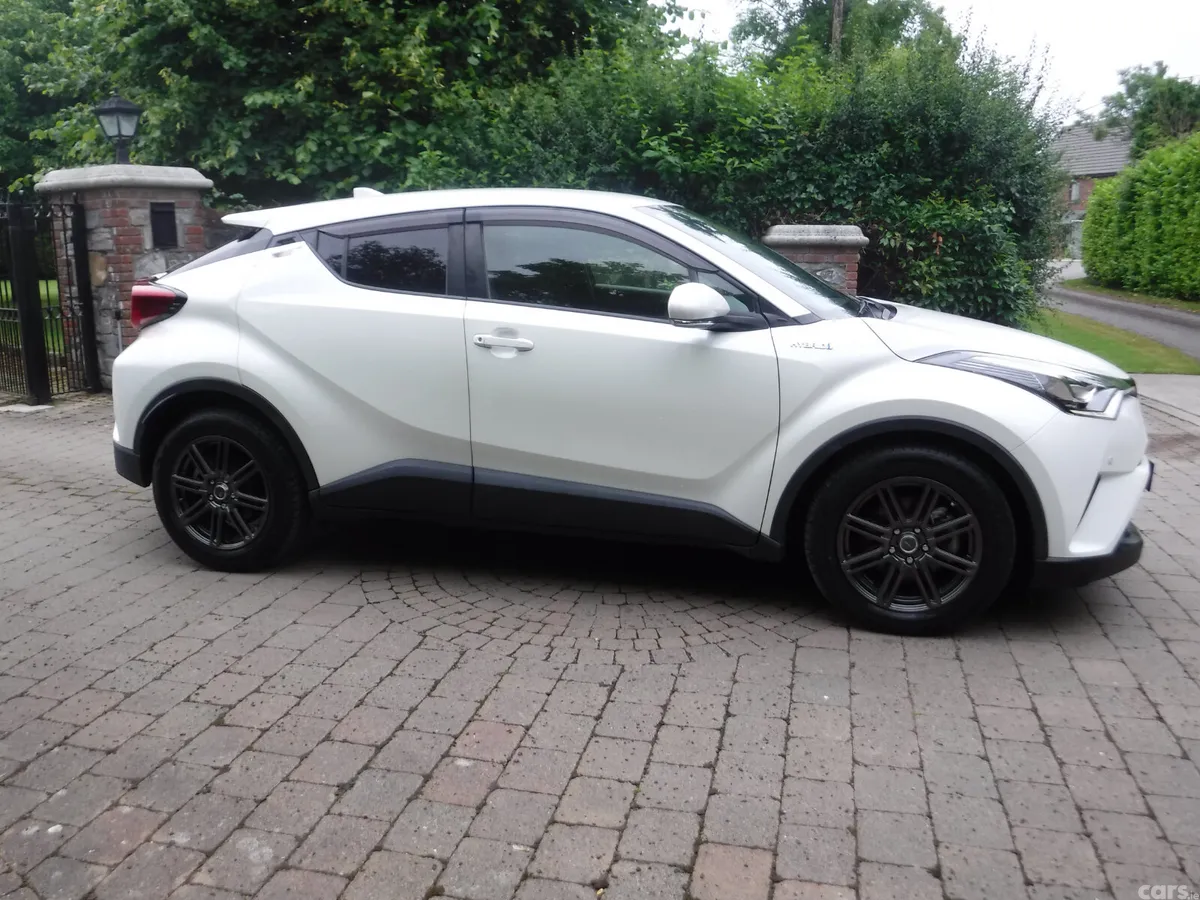 Toyota C-HR Hatchback, Petrol Hybrid, 2018, White