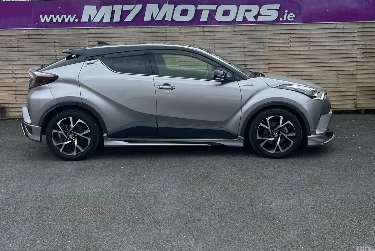 Toyota C-HR SUV, Petrol Hybrid, 2018, Grey