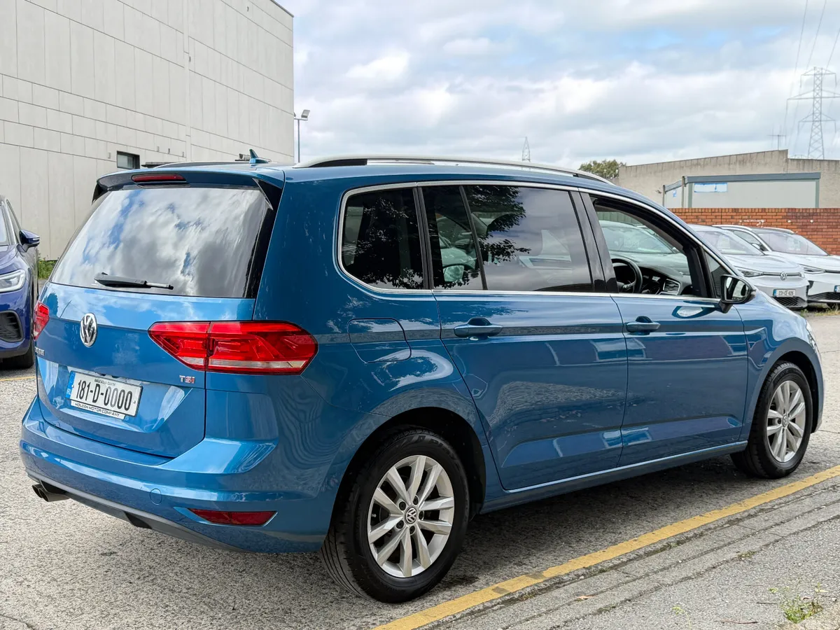 Volkswagen Touran Estate, Petrol, 2018, Black