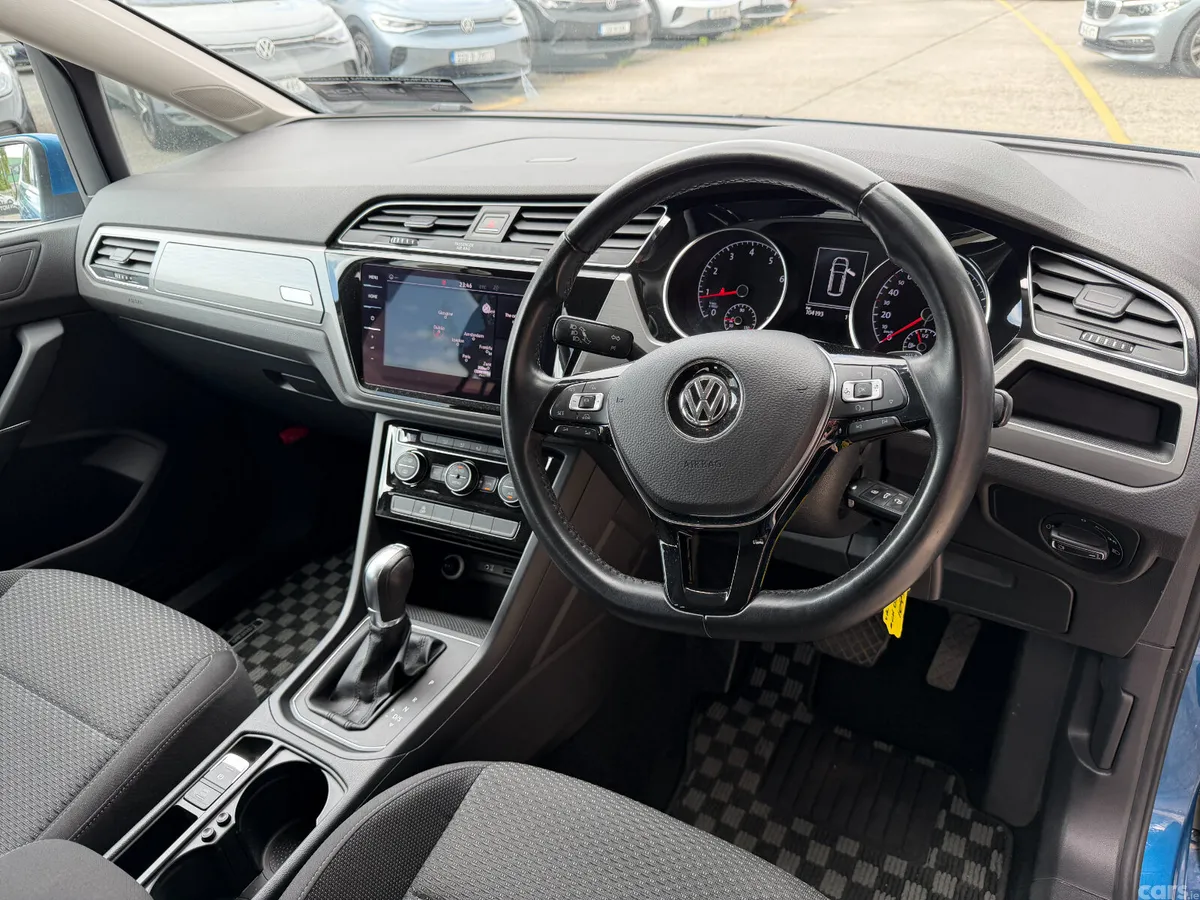 Volkswagen Touran Estate, Petrol, 2018, Black