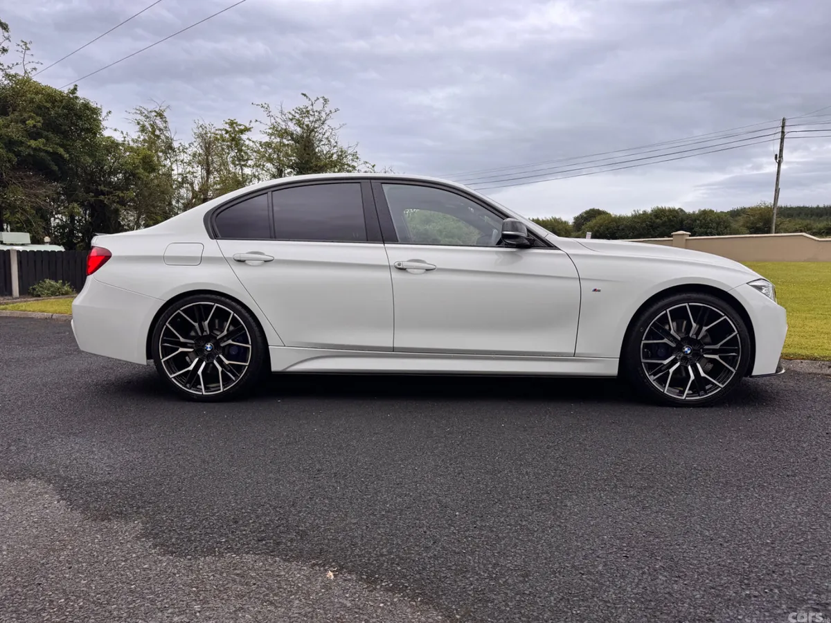 BMW 3-Series Saloon, Diesel, 2019, White