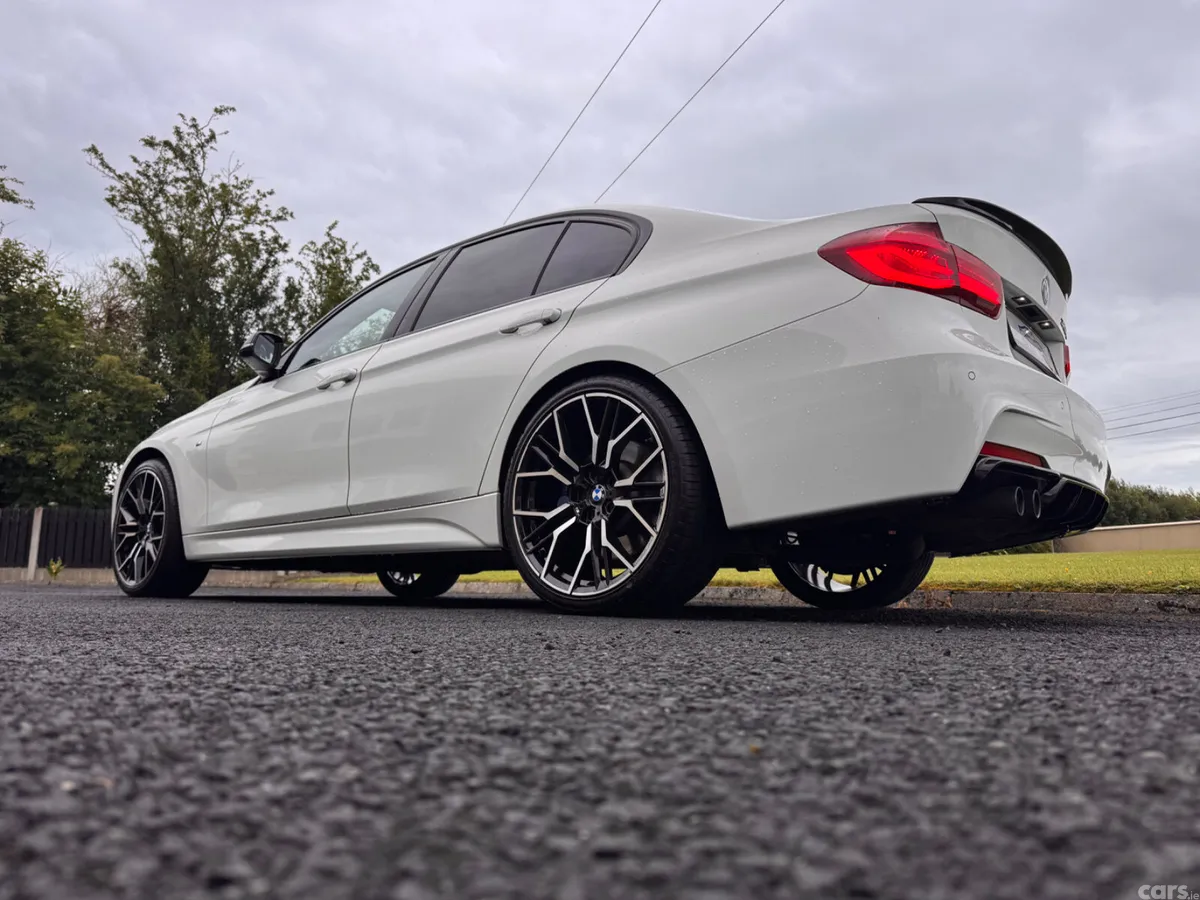 BMW 3-Series Saloon, Diesel, 2019, White