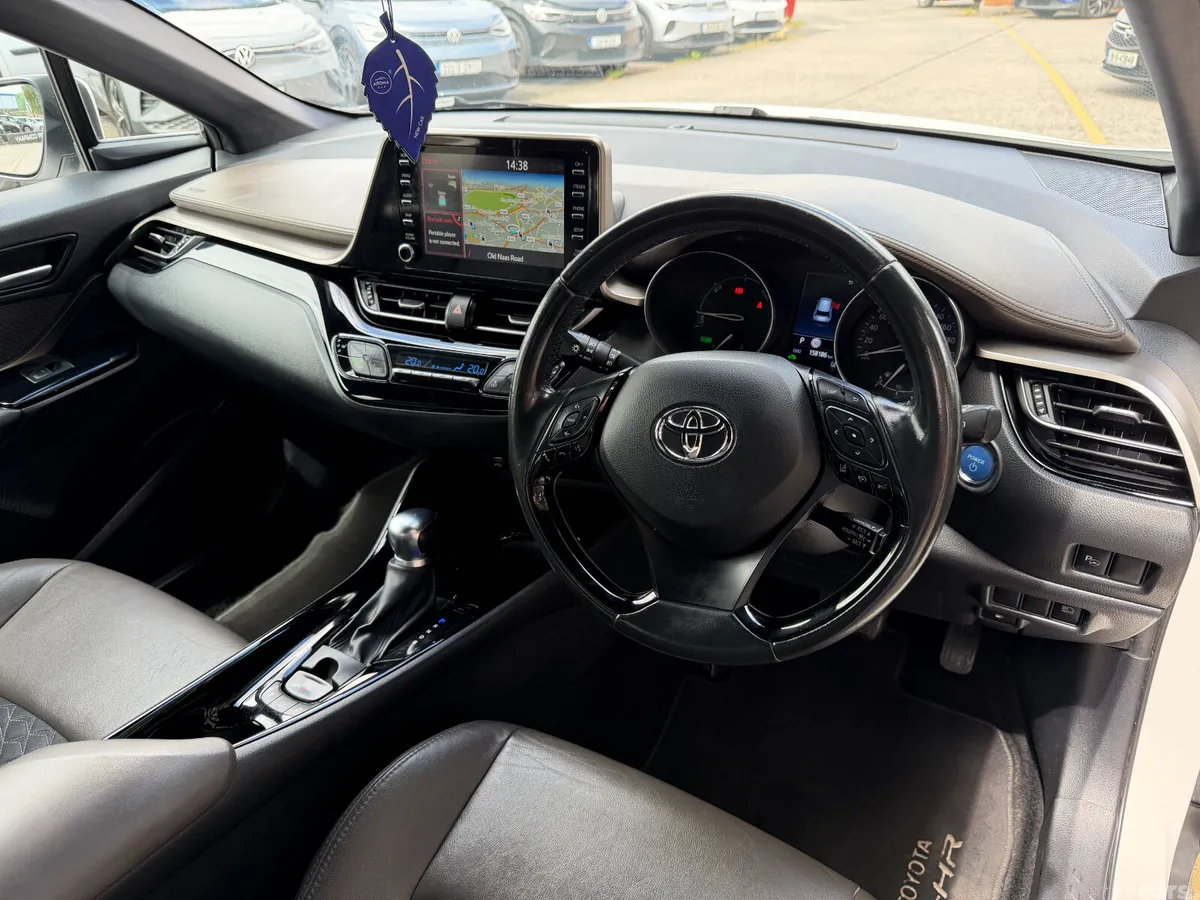 Toyota C-HR Hatchback, Petrol Hybrid, 2022, White