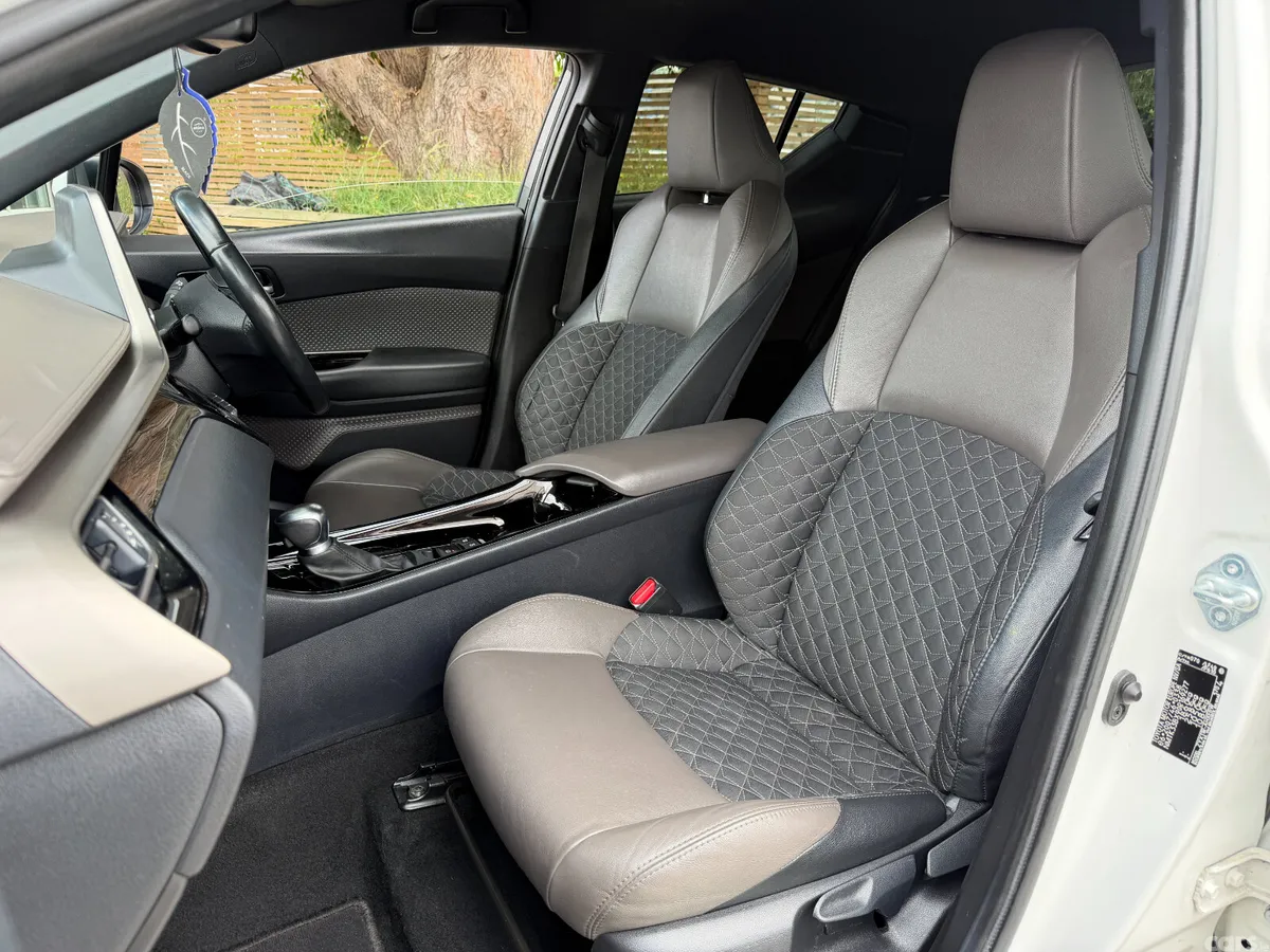 Toyota C-HR Hatchback, Petrol Hybrid, 2022, White