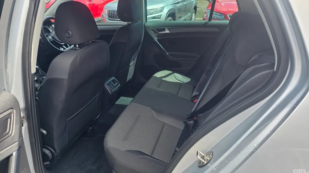 Volkswagen Golf Hatchback, Petrol, 2019, Silver