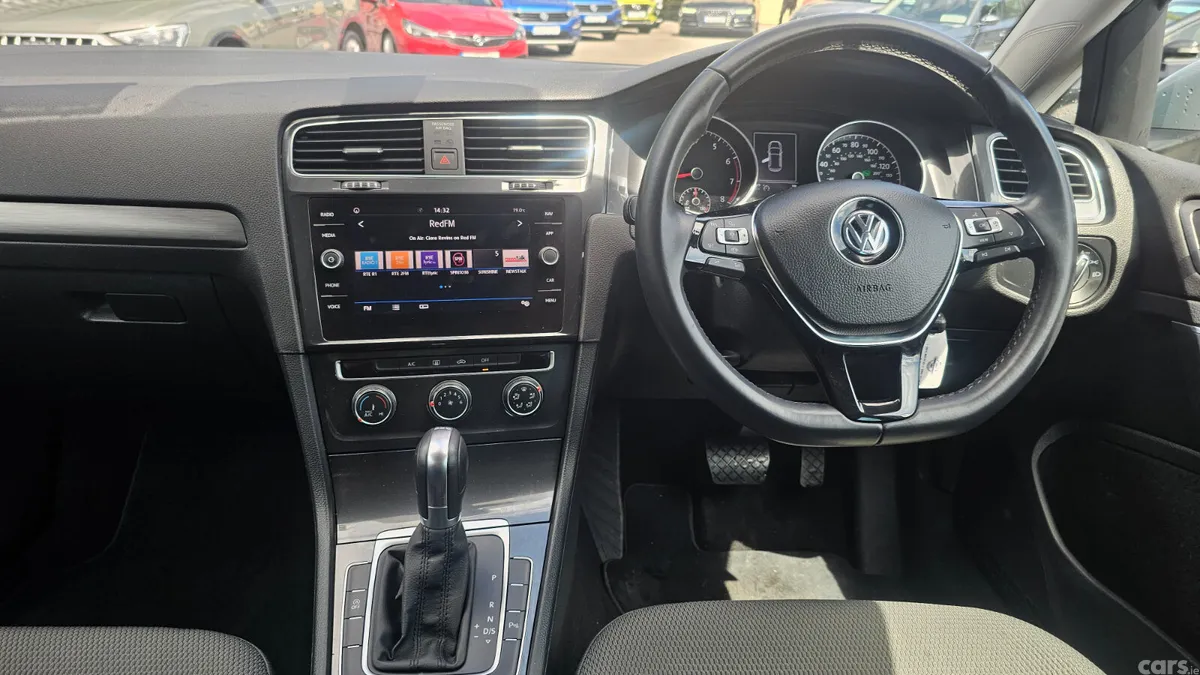 Volkswagen Golf Hatchback, Petrol, 2019, Silver