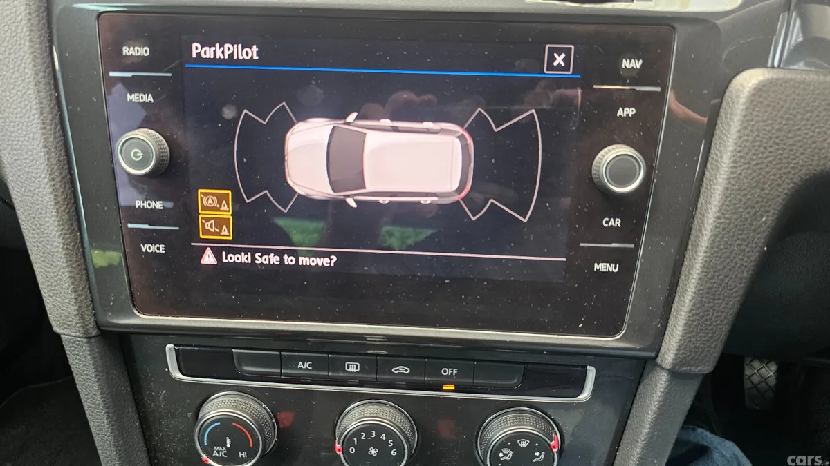 Volkswagen Golf Hatchback, Petrol, 2019, Silver
