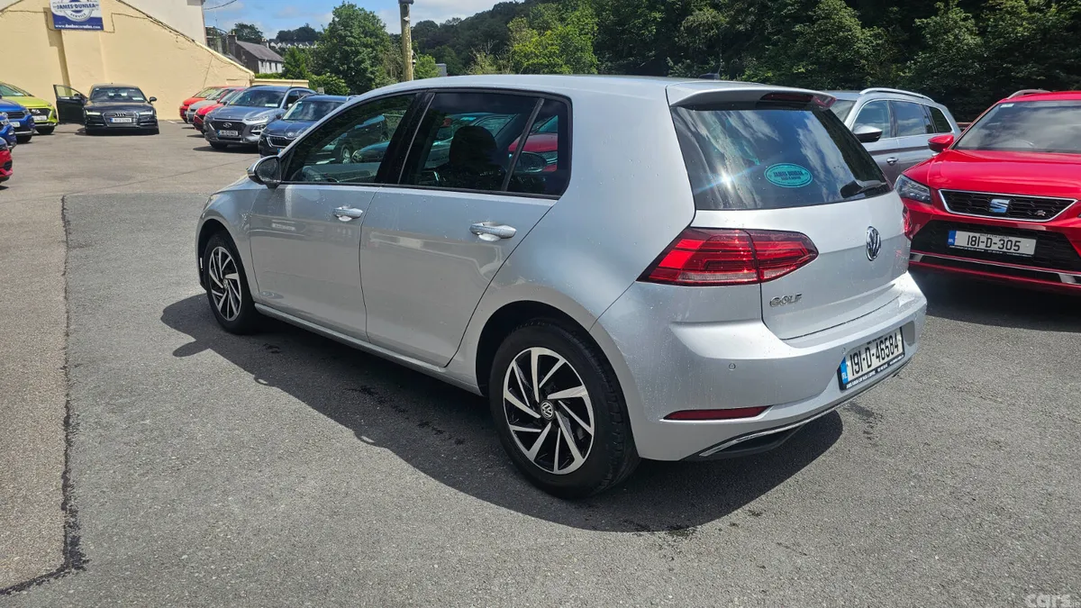 Volkswagen Golf Hatchback, Petrol, 2019, Silver