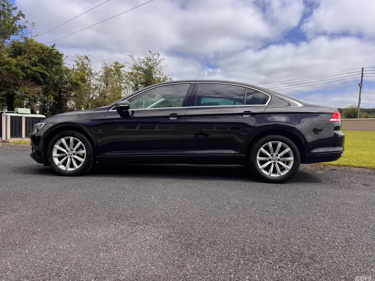 Volkswagen Passat Saloon, Diesel, 2017, Black