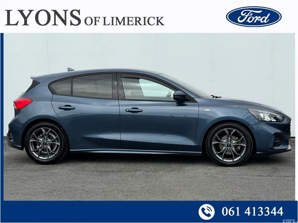 Ford Focus Hatchback, Diesel, 2021, Blue