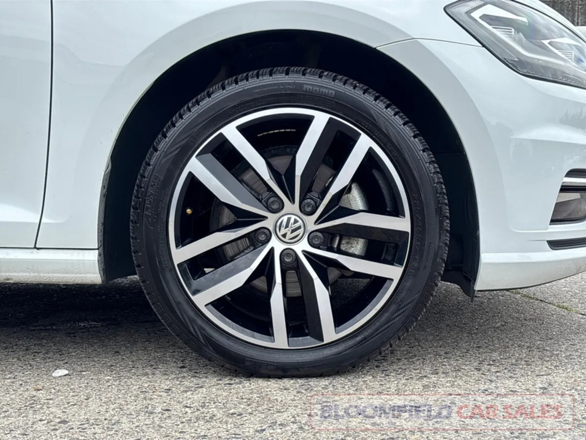 Volkswagen Golf Hatchback, Petrol, 2019, White