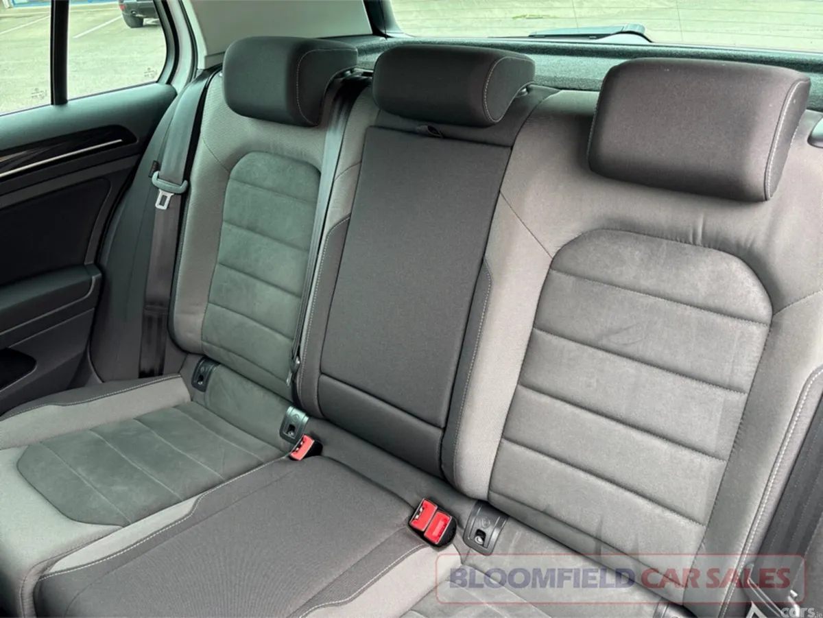 Volkswagen Golf Hatchback, Petrol, 2019, White