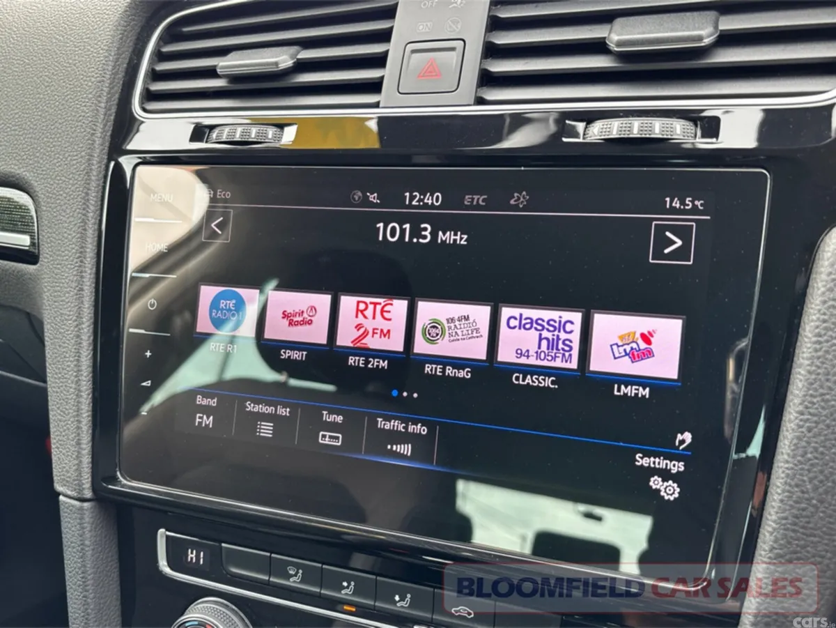 Volkswagen Golf Hatchback, Petrol, 2019, White