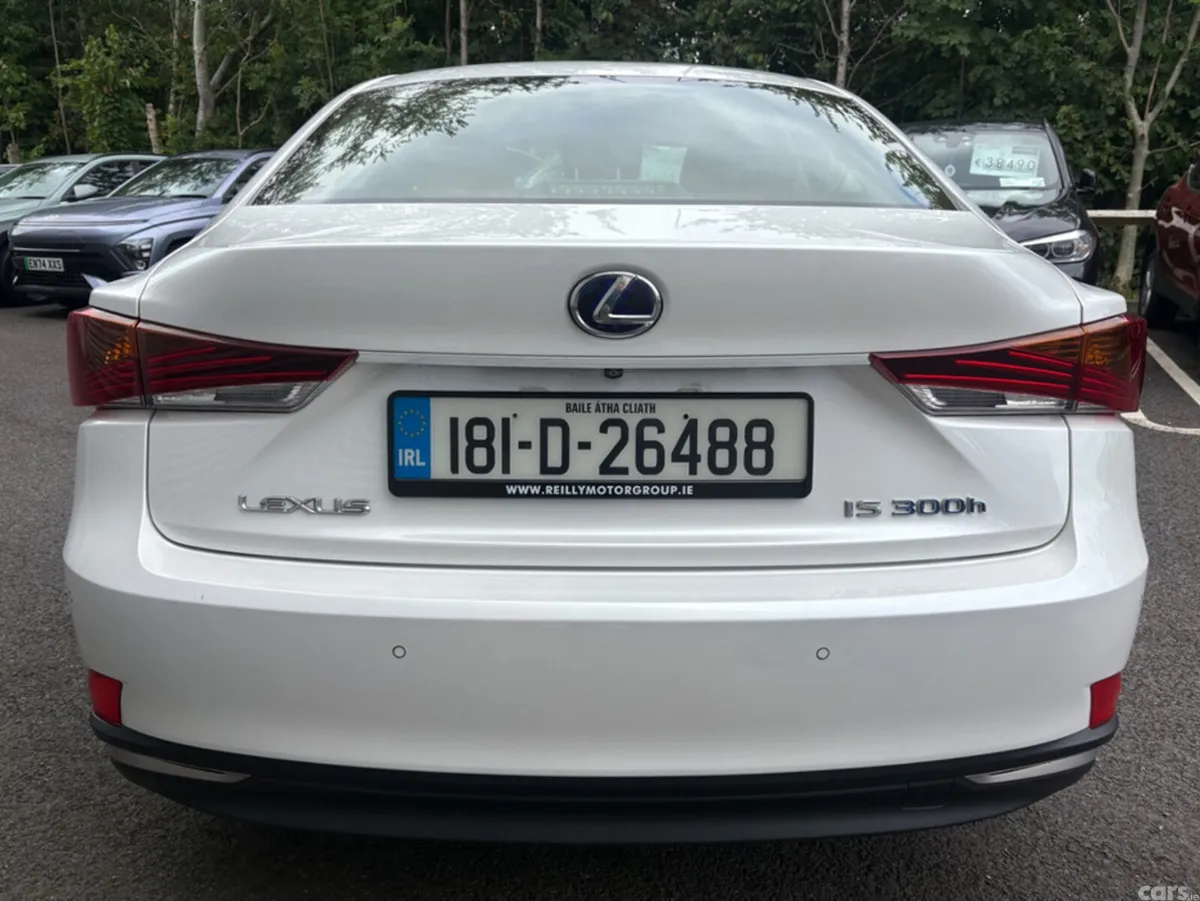 Lexus IS Saloon, Petrol Hybrid, 2018, White