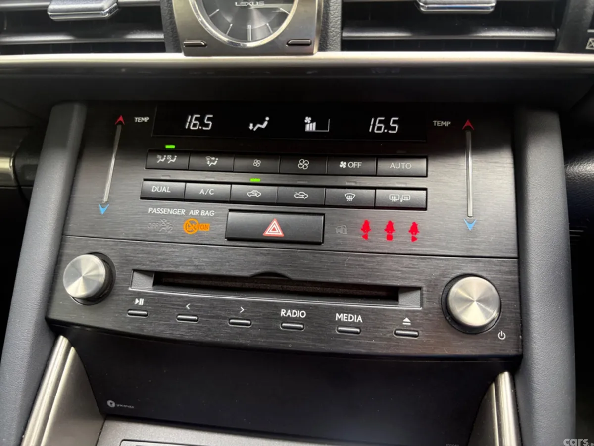 Lexus IS Saloon, Petrol Hybrid, 2018, White