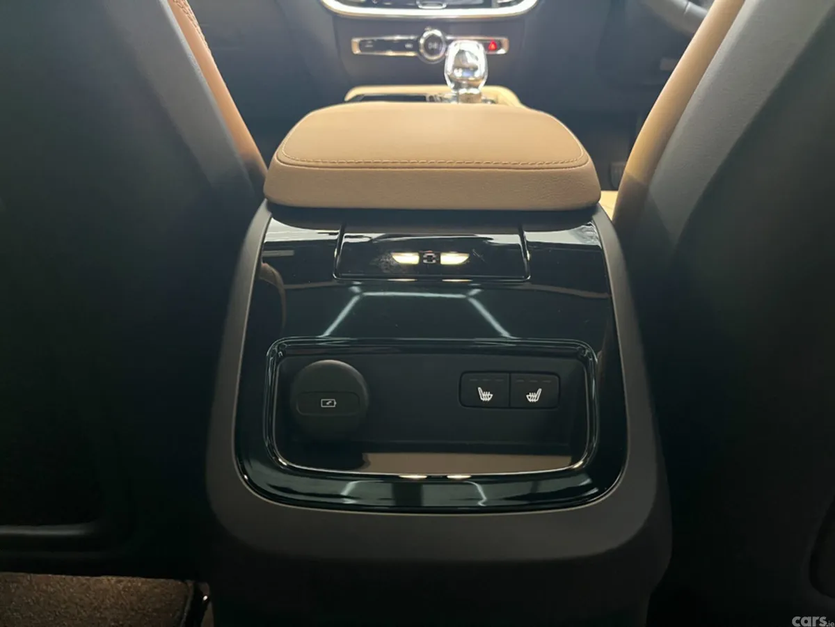 Volvo V60 Saloon, Petrol Plug-in Hybrid, 2024, White