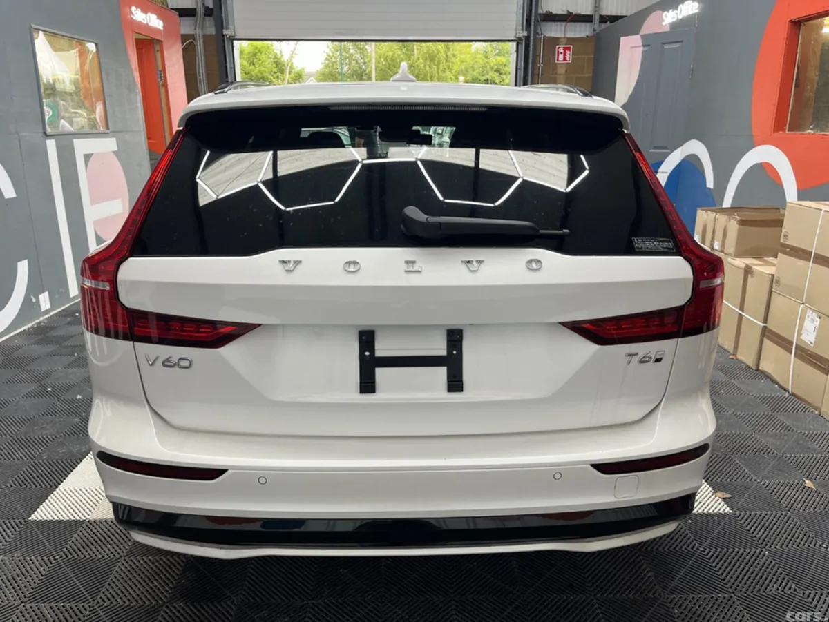 Volvo V60 Saloon, Petrol Plug-in Hybrid, 2024, White