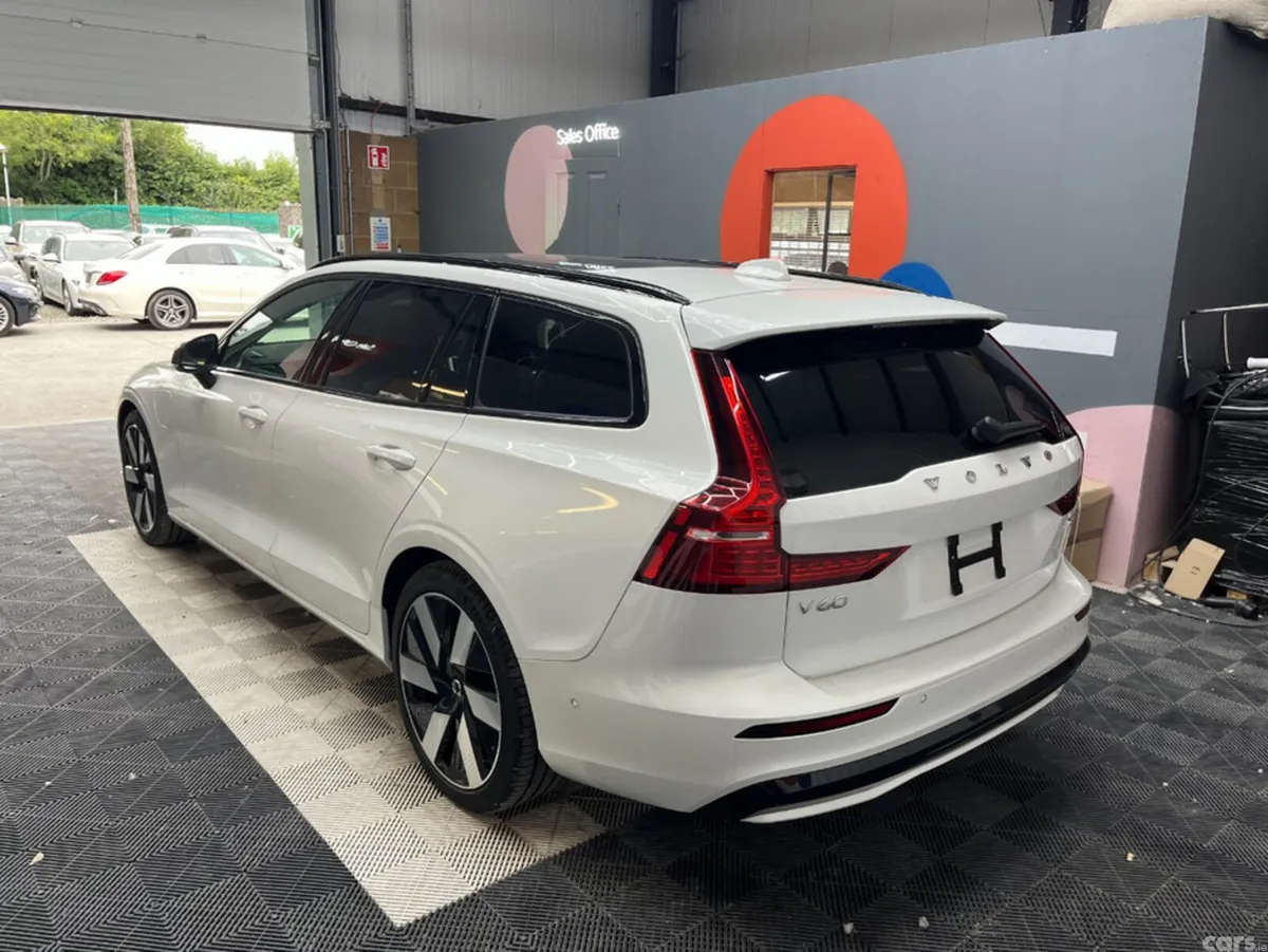 Volvo V60 Saloon, Petrol Plug-in Hybrid, 2024, White