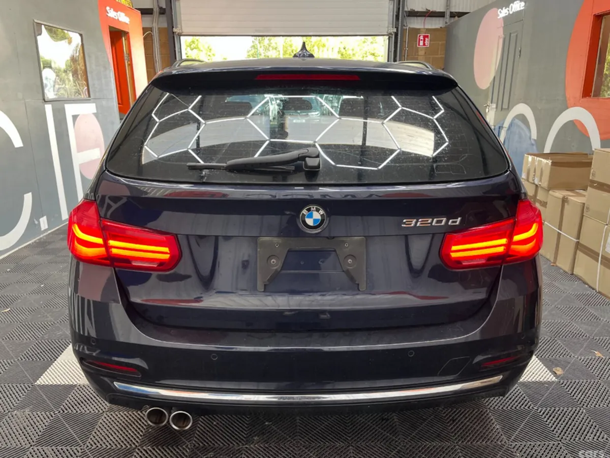 BMW 3-Series Estate, Diesel, 2017, Blue