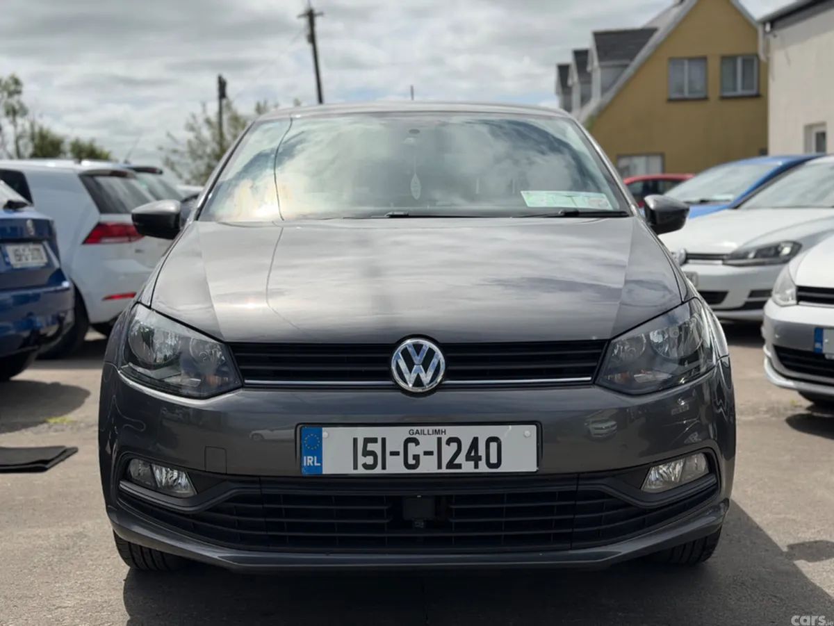 Volkswagen Polo Hatchback, Petrol, 2015, Grey
