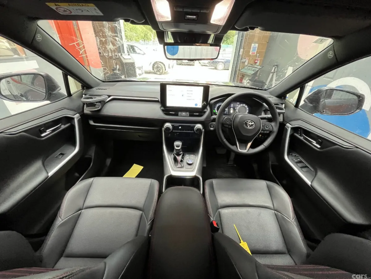 Toyota RAV4 SUV, Petrol Hybrid, 2024, Grey