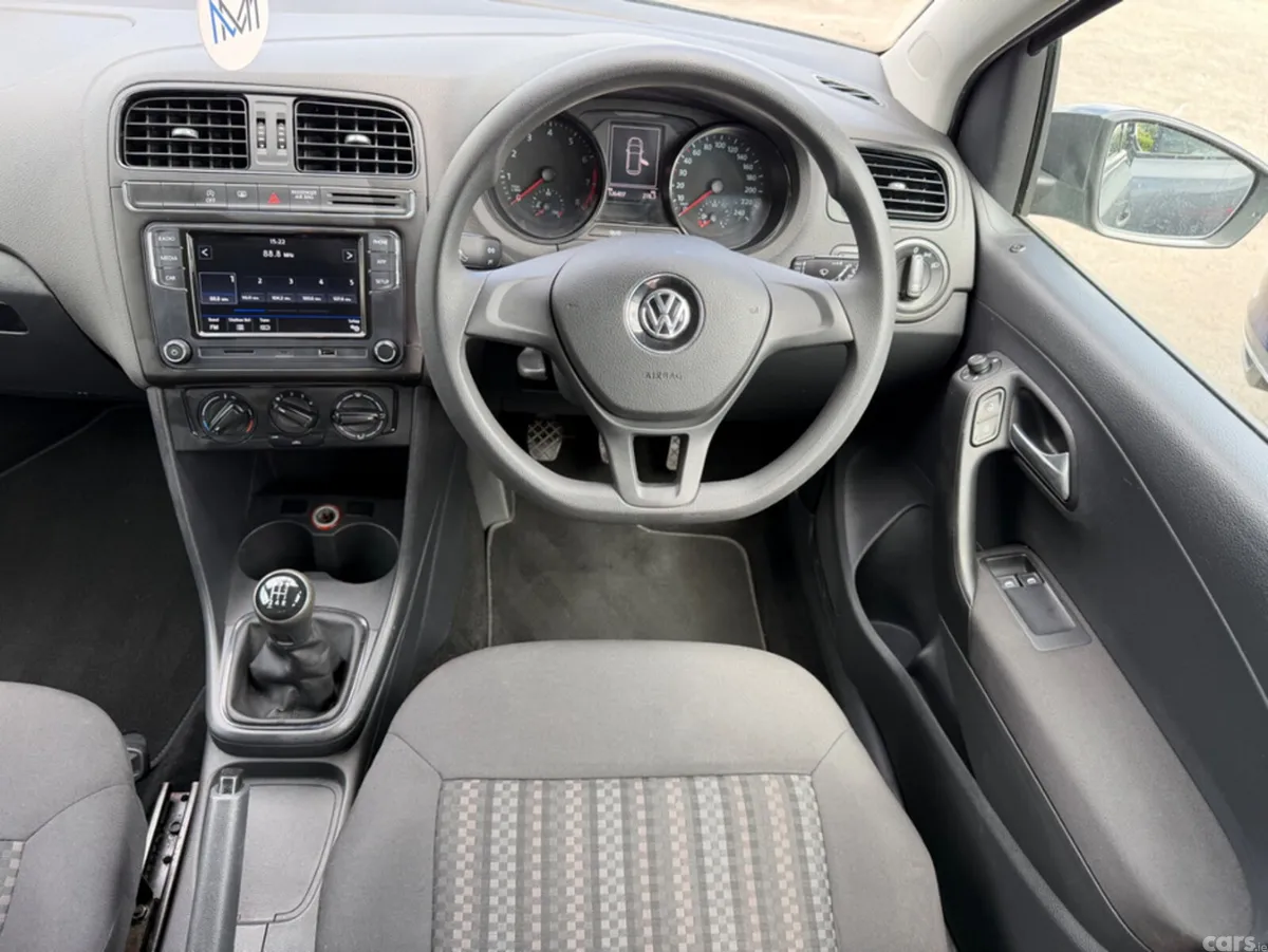 Volkswagen Polo Hatchback, Petrol, 2015, Grey