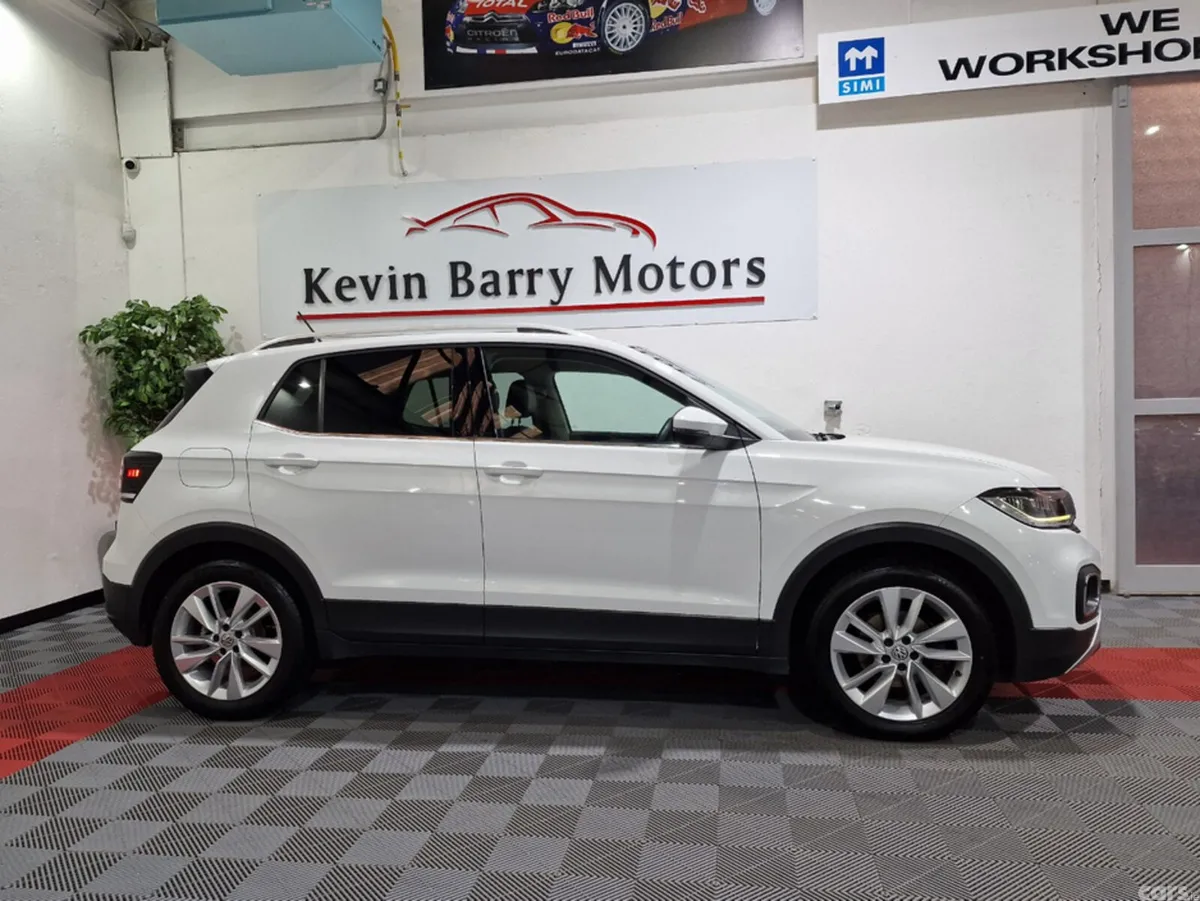 Volkswagen T-Cross SUV, Petrol, 2020, White