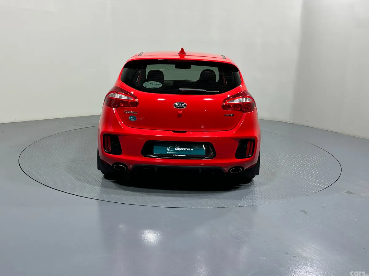 Kia Ceed Hatchback, Petrol, 2017, Red