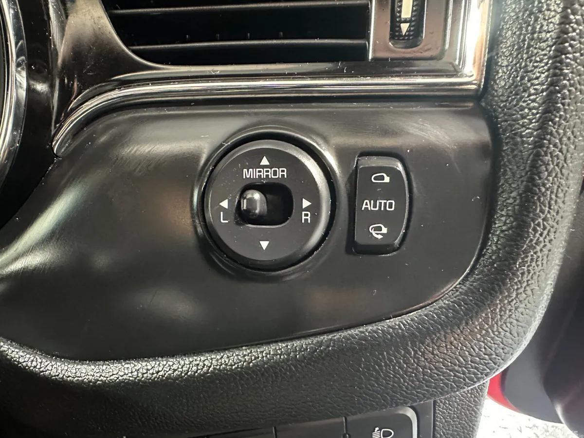 Kia Ceed Hatchback, Petrol, 2017, Red