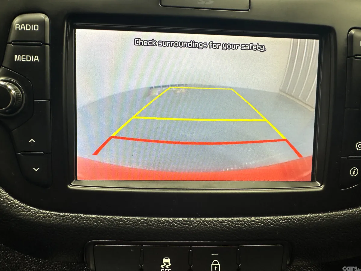 Kia Ceed Hatchback, Petrol, 2017, Red
