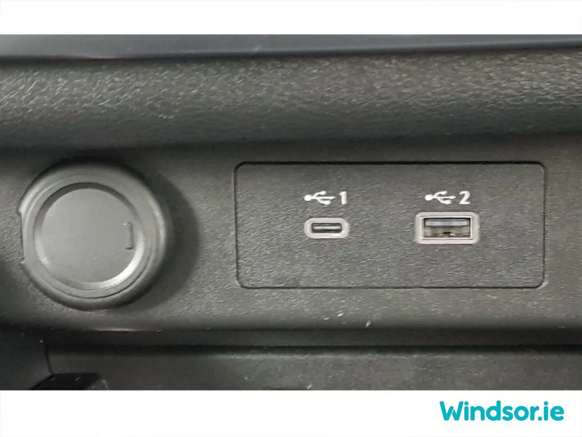 Nissan X-Trail SUV, Petrol Hybrid, 2023, Red