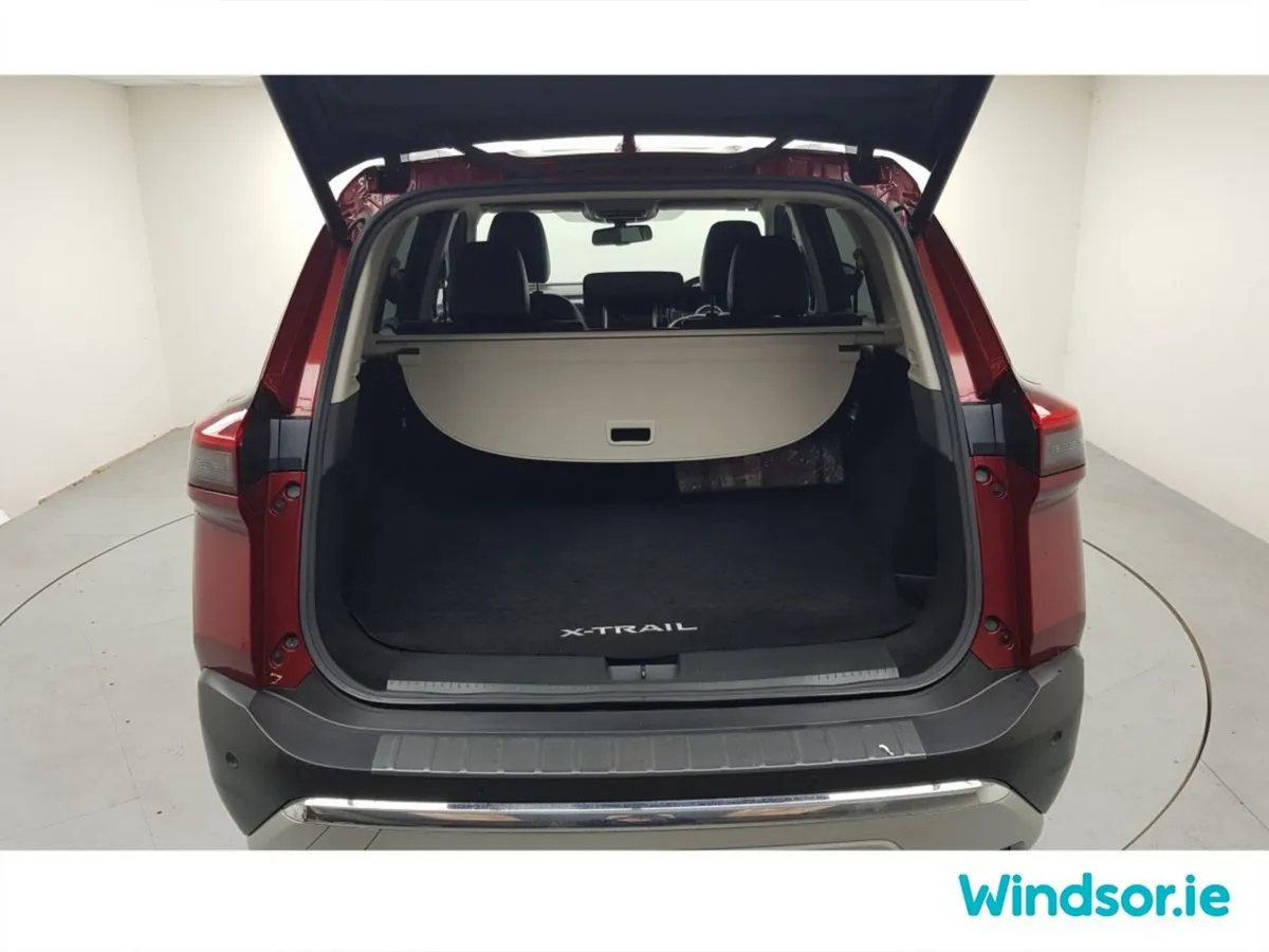 Nissan X-Trail SUV, Petrol Hybrid, 2023, Red