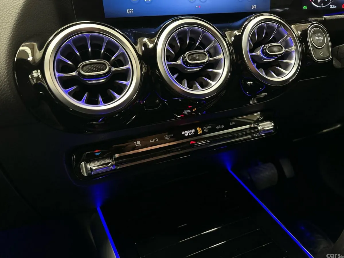 Mercedes-Benz GLA SUV, Diesel, 2025, White